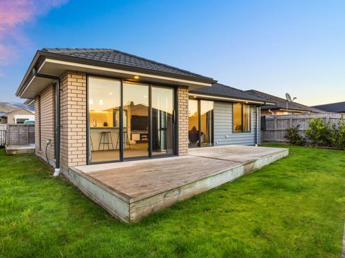 5 Pohe Street, Waikanae