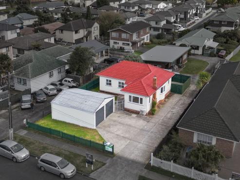 33 Earlsworth Road, Mangere East