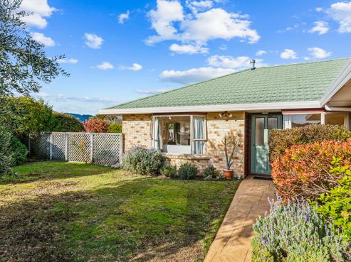 6 Glen Loch Place, Paraparaumu