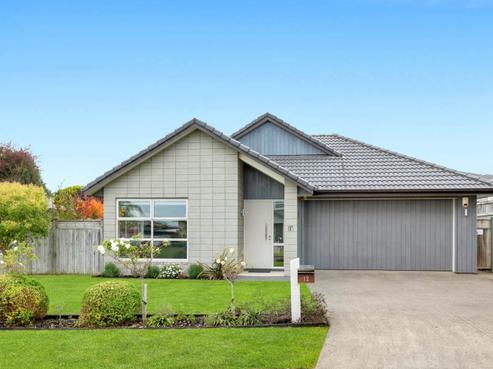 12 Lydiard Place, Beachlands