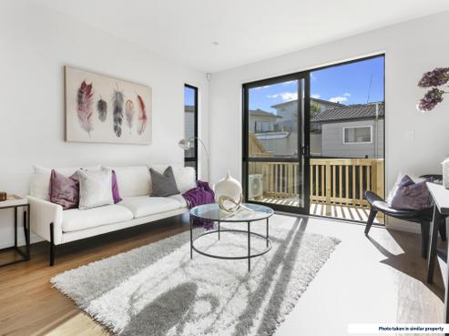 2/7 Cedar Heights Avenue, Massey
