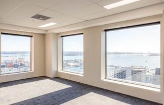 OFFICE TOWER WITH SPECTACULAR VIEWS
