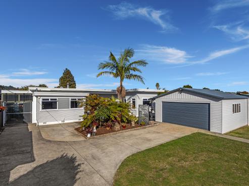 15 Beach Street, Whakatane