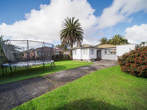 123 Favona Road, Favona