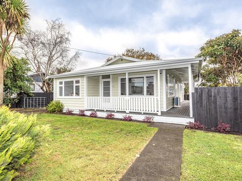11 Kiwi Street, Whanganui East
