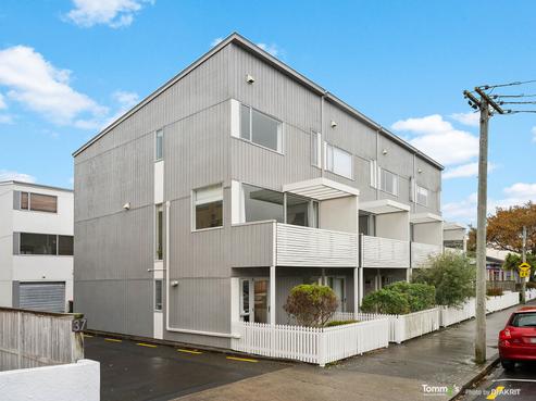 1/37 Daniell Street, Newtown