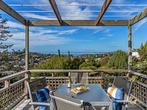 801 East Coast Road, Northcross