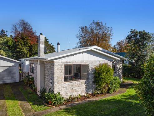 90 College Road, Edgecumbe