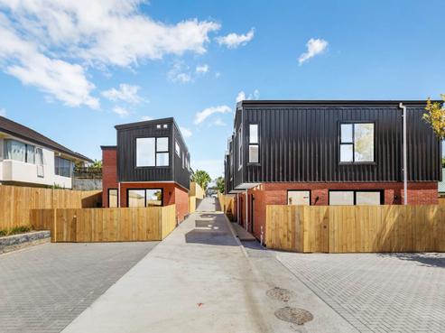 1/24 Carnoustie Drive, Wattle Downs