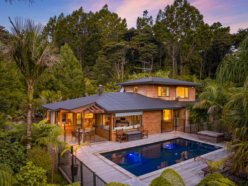 1075 Huia Road, Huia