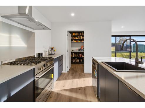 137 Rosewill Valley Road, Rosewill