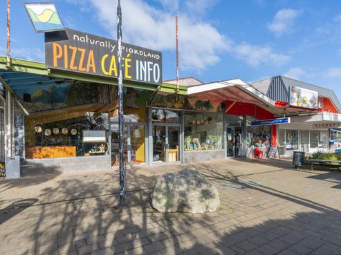 62 Town Centre, Te Anau