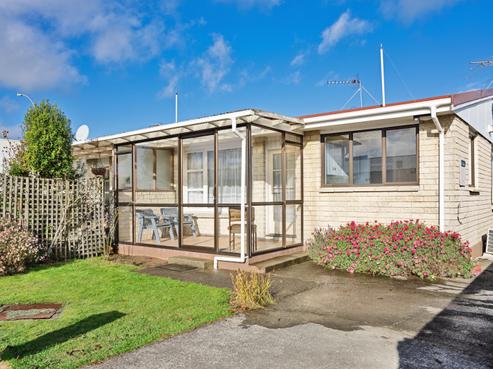 69B Fulton Street, Gladstone