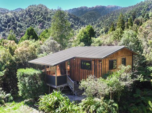 304 Mokihinui Road, Seddonville