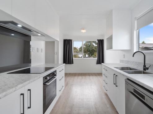 28 Pinedale Parade, Milson