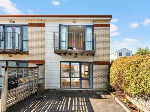 11/3 Ambrico Place, New Lynn
