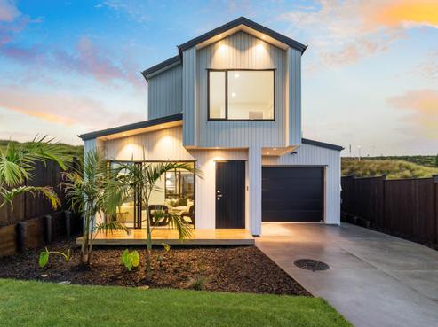 4 Pakirikiri Street, Long Bay