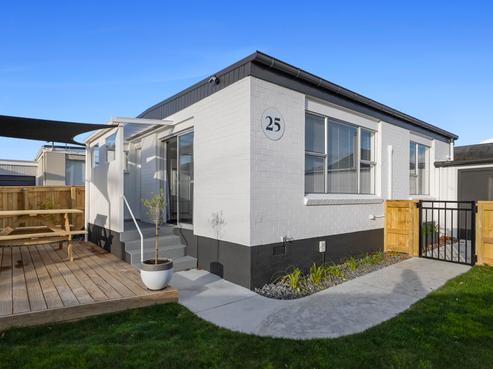 25 Baring Terrace, Strandon