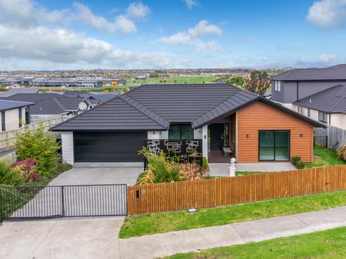 6 Kapua Crescent, Rototuna North