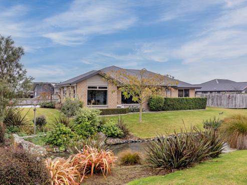 10 Braebrook Drive, Elgin