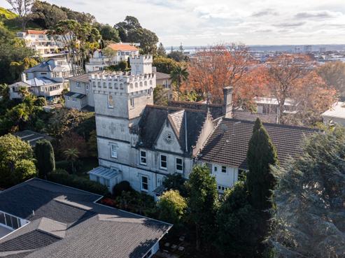 11 Castle Drive, Epsom