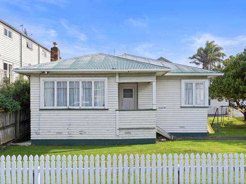 2 Keeling Road, Henderson