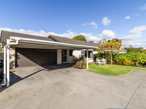 2 Derby Place, Tamatea