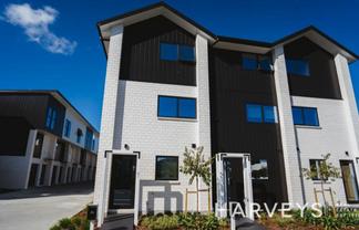 B/202 Carrington Road, Mount Albert