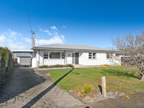 6 Hobson Place, Solway
