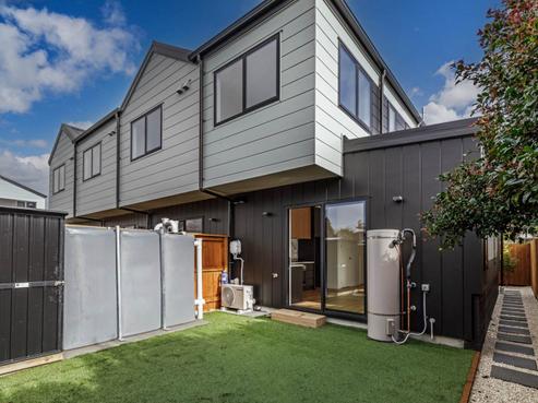 26F Enderby Drive, Te Atatu Peninsula