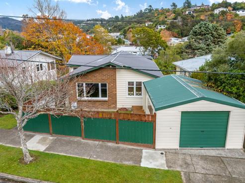66 Thomas Street, Stokes Valley