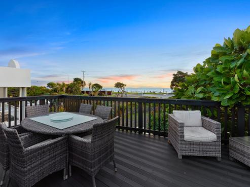 93 Marine Parade, Paraparaumu Beach