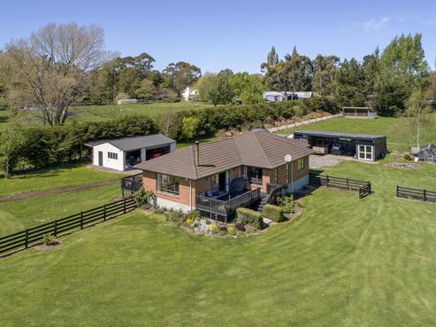 551 Lower Sefton Road, Sefton
