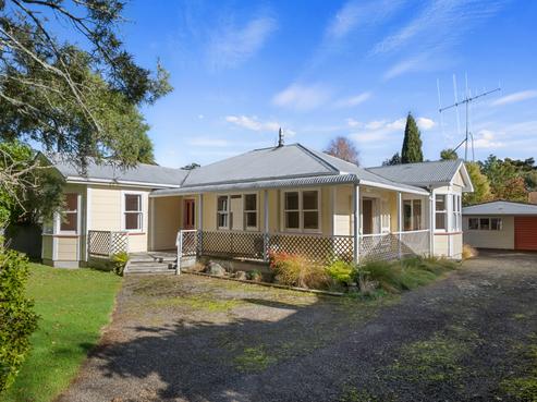 6 Wi Pere Street, Manakau