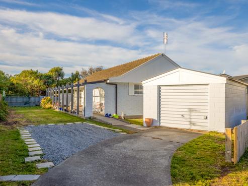 24 Besant Place, Avondale