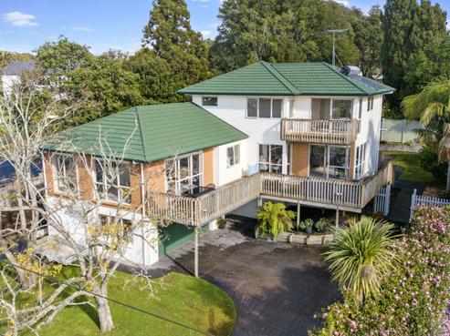 14 Woodward Avenue, Mangere Bridge