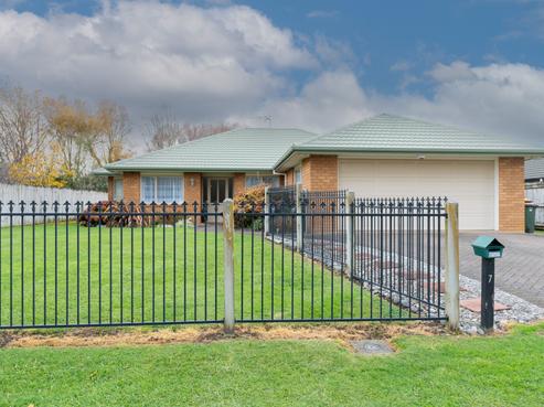 7 Dixon Road, Fitzroy