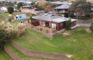 8 Papakowhai Road, Papakowhai