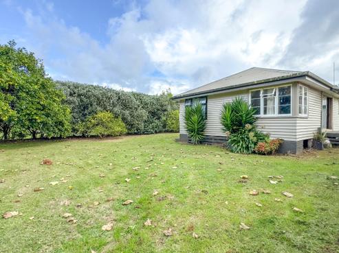 1095 Tairua Road, Whangamata