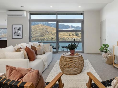 2/11 Gum Lane, Queenstown Central