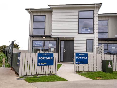 25 Karikari Crescent, Takanini