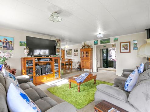 80 Wairau Road, Oakura