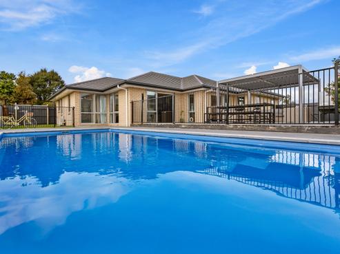 45 Kowi Lakes Drive, One Tree Point