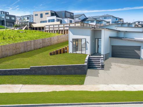 12 Arthur Wright Place, Maraetai