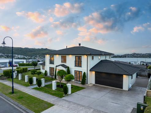 88 Queen Charlotte Drive, Aotea