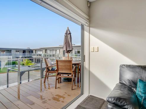 310/252 Centreway Road, Orewa