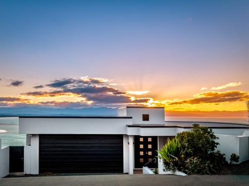 55 The Cliffs, Britannia Heights