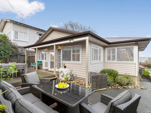 11 Carlton Road, Pukekohe
