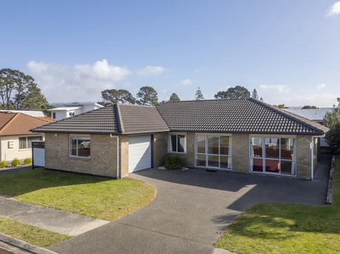 18 Oceanair Drive, Pauanui
