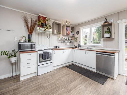 24 Bellevue Avenue, Wellsford